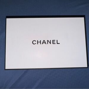 Chanel box